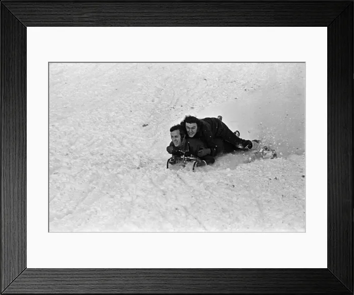 Framed Print : Snowy scenes in Teesside. 1976 Framed Print : Snowy scenes in Teesside. 1976