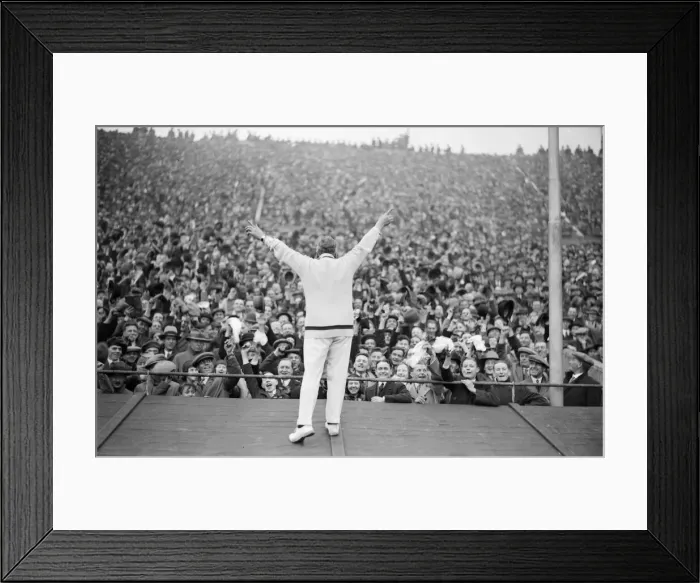 Framed Print : England 3-0 Scotland, Home International Championship match at Wembley Stadium Framed Print : England 3-0 Scotland, Home International Championship match at Wembley Stadium