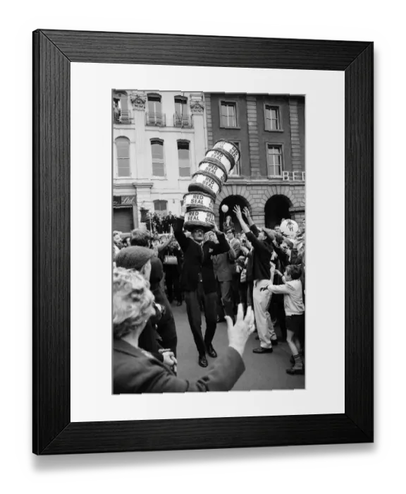 Framed Print : Basket race in Covent Garden market, London. 9th May 1970
