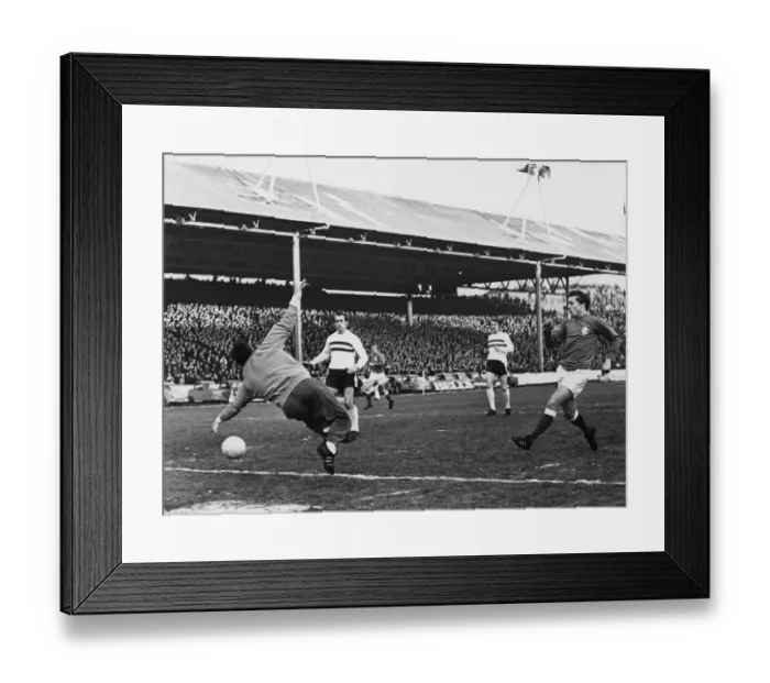 Framed Print : Glasgow Rangers 3 v Raith Rovers 0. Scottish League Division One match at Ibrox Framed Print : Glasgow Rangers 3 v Raith Rovers 0. Scottish League Division One match at Ibrox