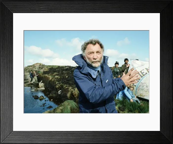 Framed Print : David Bellamy visits Islay, Inner Hebrides. August 1985 Framed Print : David Bellamy visits Islay, Inner Hebrides. August 1985