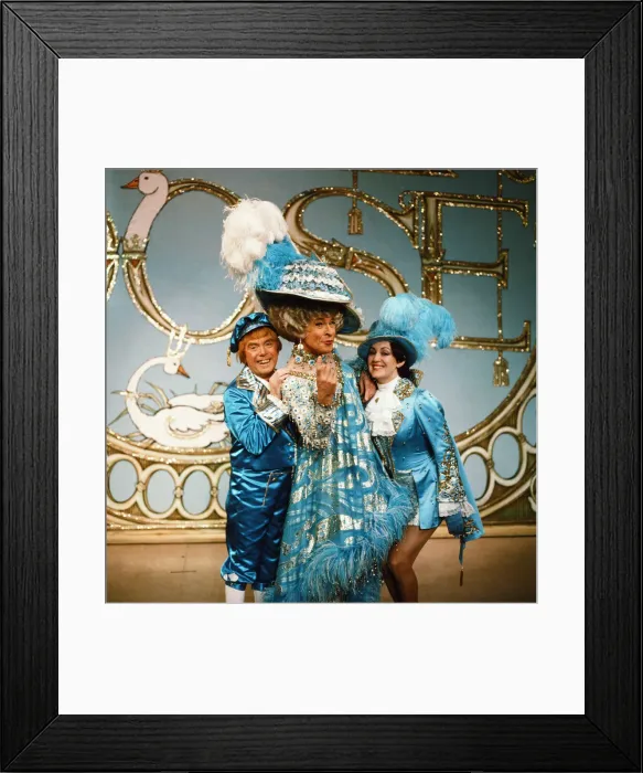 Framed Print : Actor and comedian Stanley Baxter as the Pantomime Dame. November 1983 Framed Print : Actor and comedian Stanley Baxter as the Pantomime Dame. November 1983