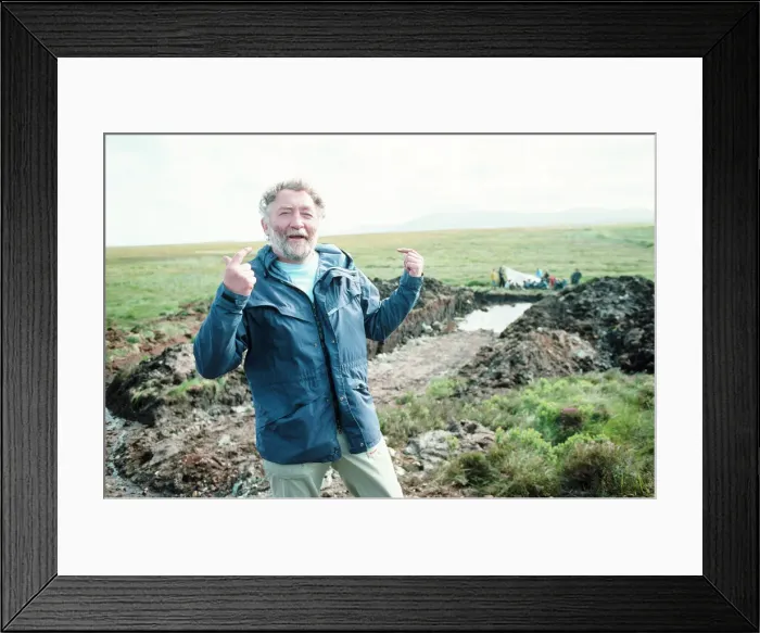 Framed Print : David Bellamy visits Islay, Inner Hebrides. August 1985 Framed Print : David Bellamy visits Islay, Inner Hebrides. August 1985