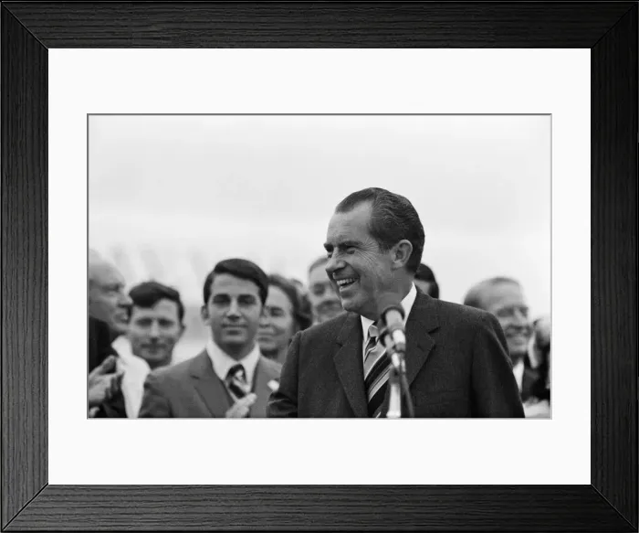 Framed Print : President Richard Nixon visits Ireland. Pictured on arrival at Shannon Airport
