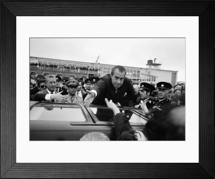 Framed Print : President Richard Nixon visits Ireland. Pictured on arrival at Shannon Airport