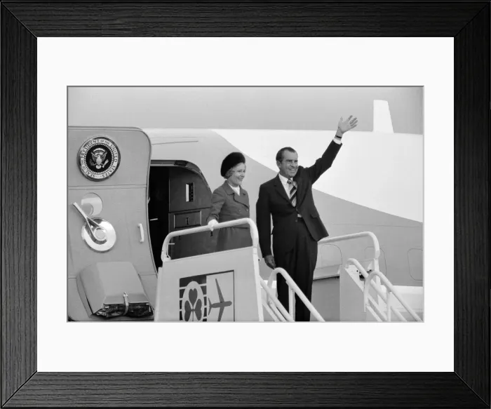 Framed Print : President Richard Nixon visits Ireland. Pictured on arrival at Shannon Airport Framed Print : President Richard Nixon visits Ireland. Pictured on arrival at Shannon Airport