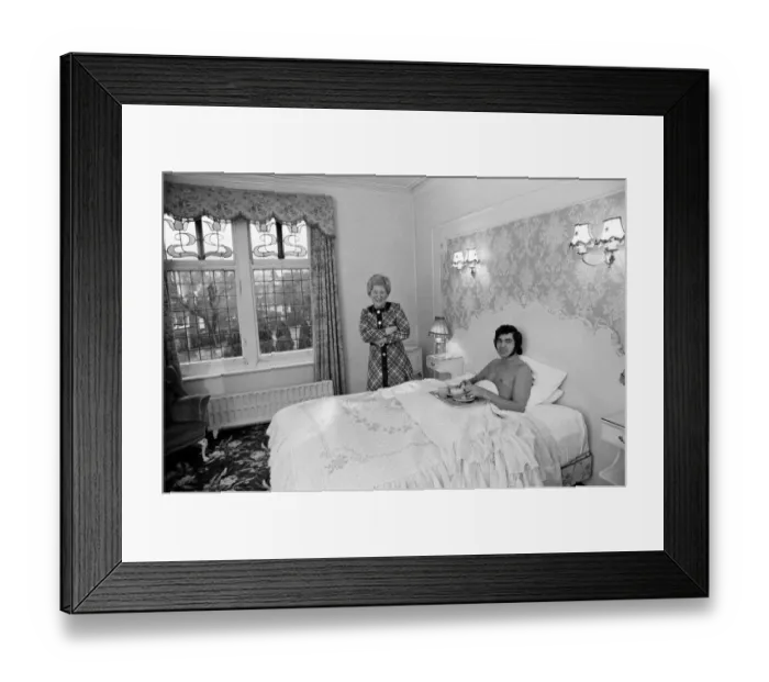 Framed Print : When Engelbert Humperdinck returned to his old landlady at Boarding House in Street Lane Framed Print : When Engelbert Humperdinck returned to his old landlady at Boarding House in Street Lane