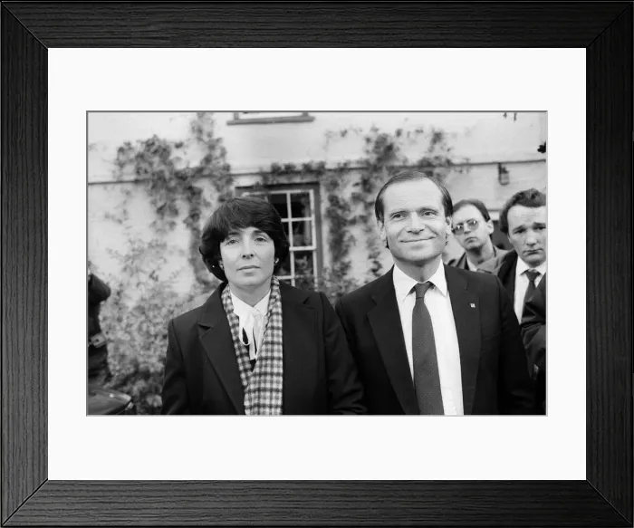 Framed Print : Disgraced Tory Deputy Chairman, Jeffrey Archer, pictured with his wife Mary Framed Print : Disgraced Tory Deputy Chairman, Jeffrey Archer, pictured with his wife Mary