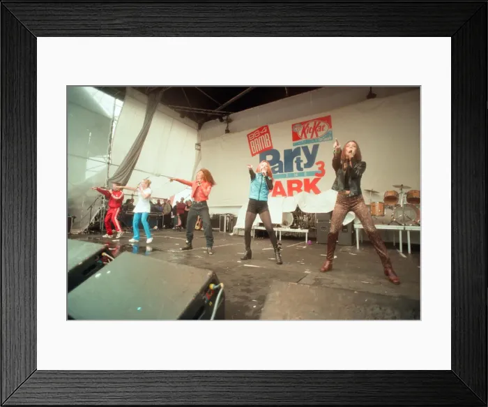 Framed Print : Spice Girls performing at the BRMB Party in the Park, Cofton Park, Birmingham Framed Print : Spice Girls performing at the BRMB Party in the Park, Cofton Park, Birmingham