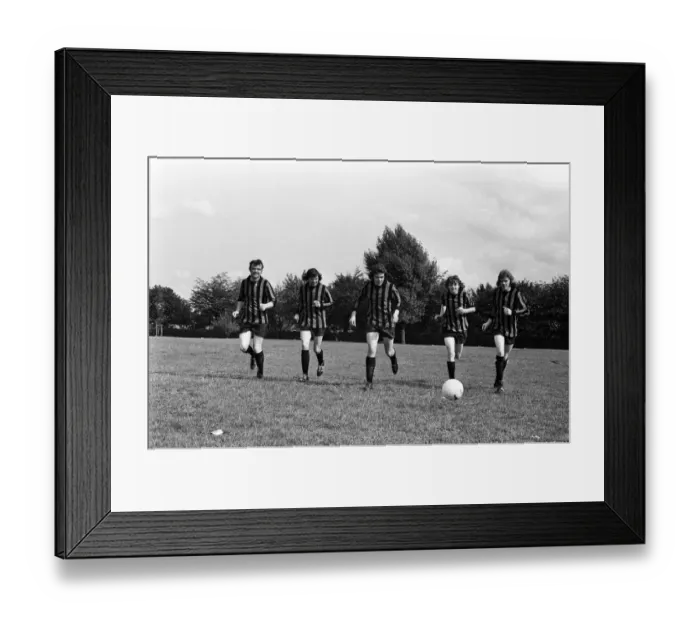 Framed Print : The five Ledwidge brothers, Pat, Tony, John, Gerard and Alan Framed Print : The five Ledwidge brothers, Pat, Tony, John, Gerard and Alan