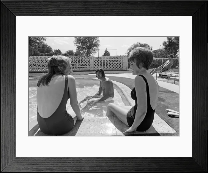 Framed Print : Pictured in Las Vegas, Nevada are Janet Lovegrove and Gillian Mason Framed Print : Pictured in Las Vegas, Nevada are Janet Lovegrove and Gillian Mason