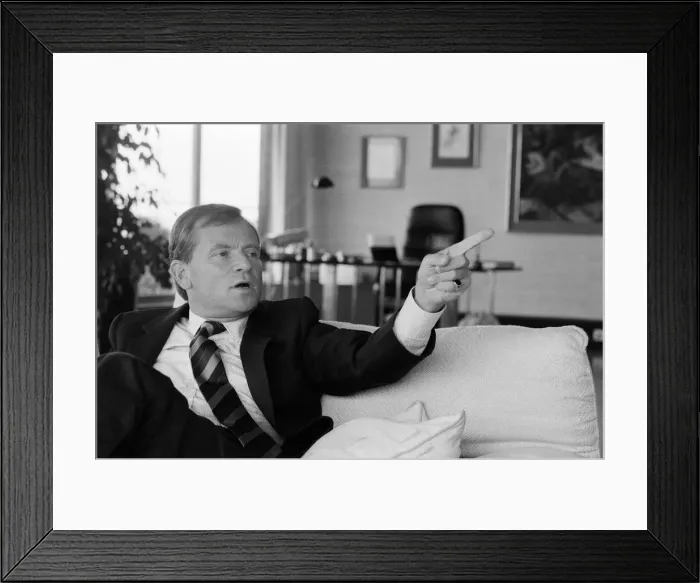 Framed Print : Jeffrey Archer pictured in his apartment by the River Thames, London. 9th September 1987 Framed Print : Jeffrey Archer pictured in his apartment by the River Thames, London. 9th September 1987