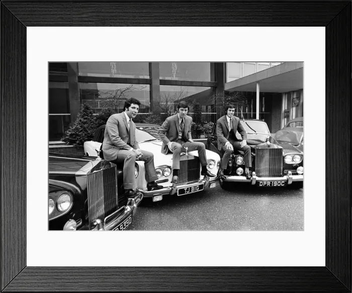 Framed Print : Tom Jones and Engelbert Humperdinck pictured together with their recently purchased Rolls Framed Print : Tom Jones and Engelbert Humperdinck pictured together with their recently purchased Rolls