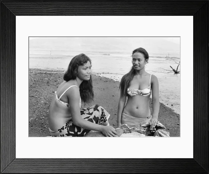 Framed Print : Life on Tahiti, one of the Polynesian Islands, French Polynesia, in the Pacific Ocean