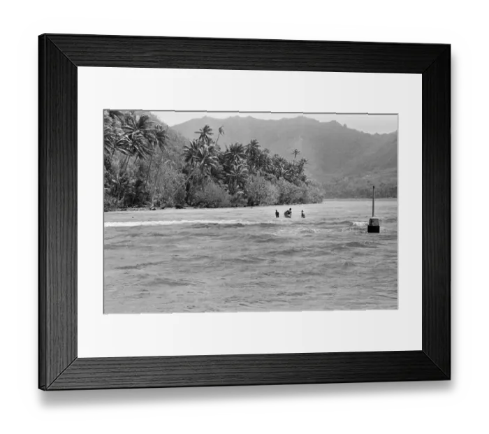 Framed Print : Life on Tahiti, one of the Polynesian Islands, French Polynesia, in the Pacific Ocean