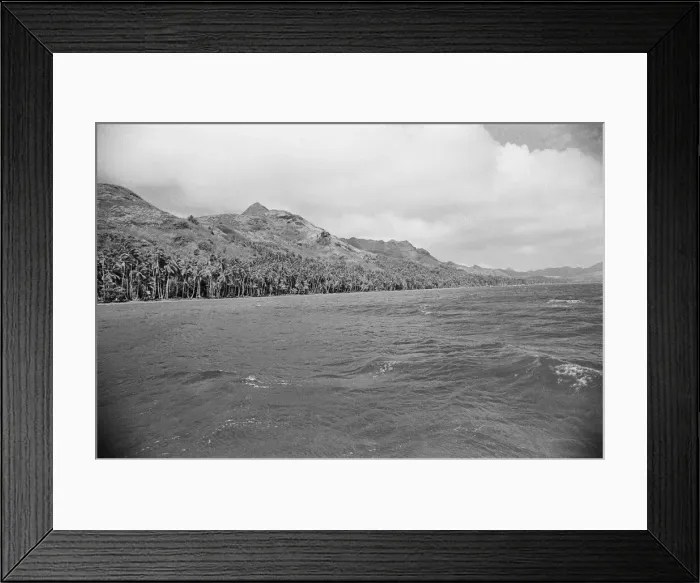 Framed Print : Life on Tahiti, one of the Polynesian Islands, French Polynesia, in the Pacific Ocean Framed Print : Life on Tahiti, one of the Polynesian Islands, French Polynesia, in the Pacific Ocean
