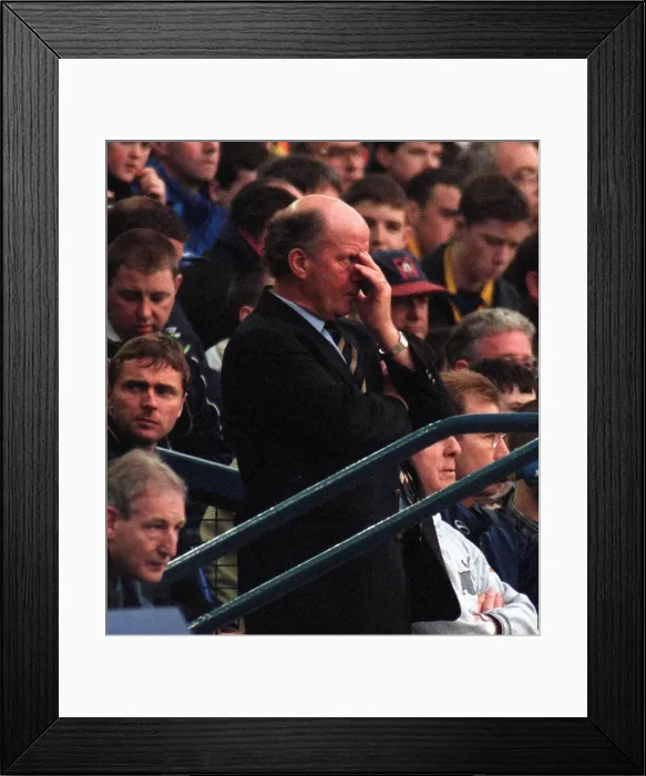Framed Print : JIM SMITH FOOTBALL MANAGER DERBY COUNTY CAN T BELIEVE IT AS HIS SIDE CONCEDE A LATE Framed Print : JIM SMITH FOOTBALL MANAGER DERBY COUNTY CAN T BELIEVE IT AS HIS SIDE CONCEDE A LATE