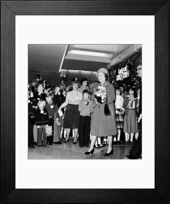 Framed Print : Queen Elizabeth II opens the Elmsleigh Shopping Centre, Staines Framed Print : Queen Elizabeth II opens the Elmsleigh Shopping Centre, Staines