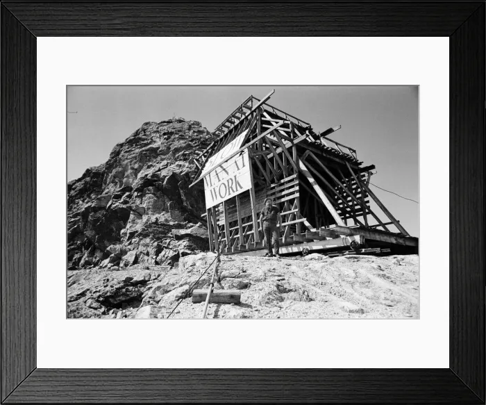 Framed Print : High in the Black Hills of Dakota, sculptor Korczak Ziolkowski (pictured Framed Print : High in the Black Hills of Dakota, sculptor Korczak Ziolkowski (pictured
