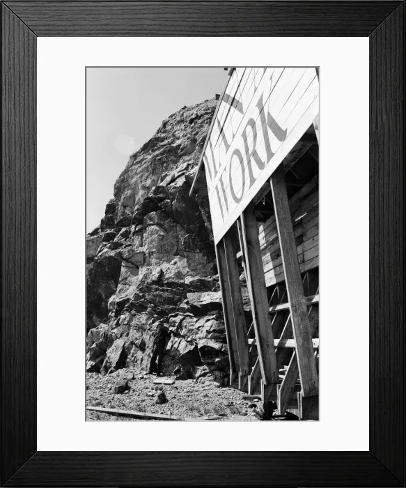 Framed Print : High in the Black Hills of Dakota, sculptor Korczak Ziolkowski (pictured Framed Print : High in the Black Hills of Dakota, sculptor Korczak Ziolkowski (pictured