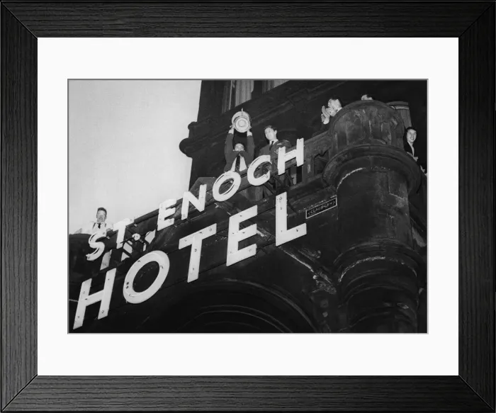 Framed Print : Glasgow Rangers 5 v Morton 0. Scottish League Cup final match at Hampden Park
