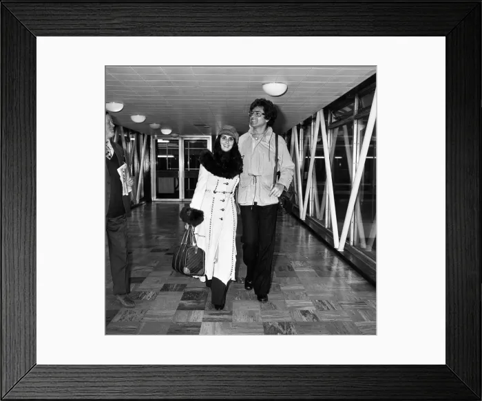 Framed Print : Engelbert Humperdinck at LAP with his wife Pat. 11th April 1978 Framed Print : Engelbert Humperdinck at LAP with his wife Pat. 11th April 1978