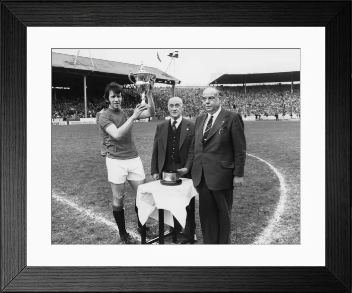 Framed Print : Glasgow Rangers 0 v Airdrieonians 1. Scottish League Division One match at Ibrox Framed Print : Glasgow Rangers 0 v Airdrieonians 1. Scottish League Division One match at Ibrox