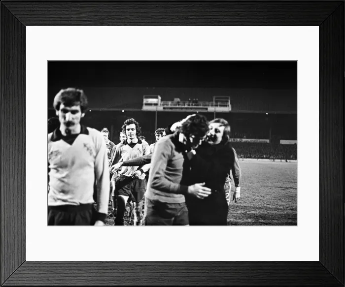 Framed Print : Middlesbrough 1-0 Wycombe Wanderers, FA Cup Replay at Ayresome Park Framed Print : Middlesbrough 1-0 Wycombe Wanderers, FA Cup Replay at Ayresome Park