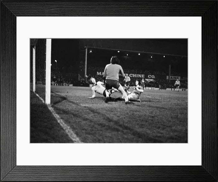 Framed Print : Middlesbrough 1-0 Wycombe Wanderers, FA Cup Replay at Ayresome Park