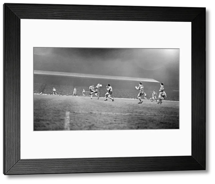 Framed Print : Middlesbrough 1-0 Wycombe Wanderers, FA Cup Replay at Ayresome Park Framed Print : Middlesbrough 1-0 Wycombe Wanderers, FA Cup Replay at Ayresome Park