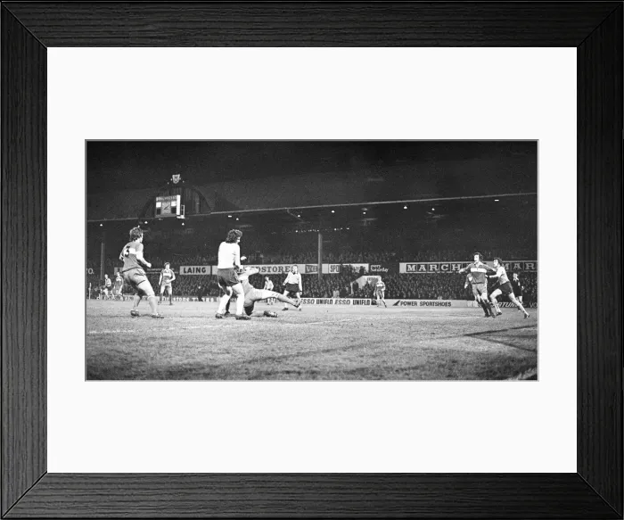 Framed Print : Middlesbrough 1-0 Wycombe Wanderers, FA Cup Replay at Ayresome Park