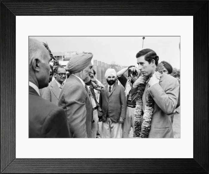 Framed Print : Prince Charles wearing a garland upon his arrival at Amritsar Airport. 28th November 1980 Framed Print : Prince Charles wearing a garland upon his arrival at Amritsar Airport. 28th November 1980
