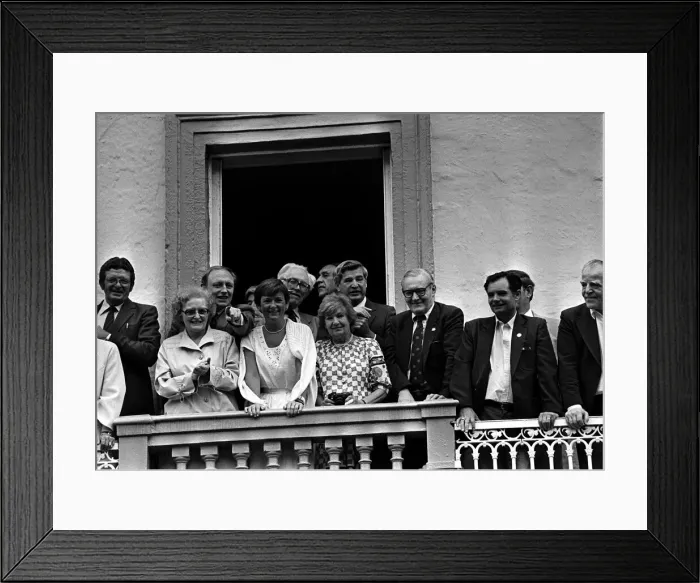 Framed Print : NEIL KINNOCK AND GLENYS KINNOCK WITH MICHAEL FOOT AND HIS WIFE JILL CRAIGIE AND ANTHONY Framed Print : NEIL KINNOCK AND GLENYS KINNOCK WITH MICHAEL FOOT AND HIS WIFE JILL CRAIGIE AND ANTHONY