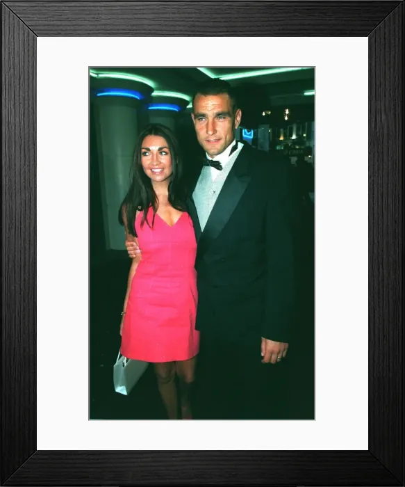 Framed Print : Vinnie and Tanya Jones attending the film August 1998 premiere of Casablanca Framed Print : Vinnie and Tanya Jones attending the film August 1998 premiere of Casablanca