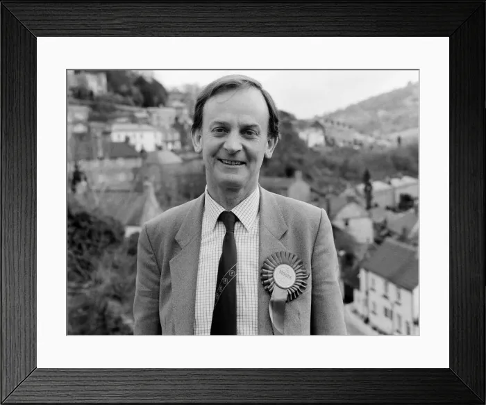 Framed Print : West Derbyshire by-election. Labour candidate William Moore. 29th April 1986 Framed Print : West Derbyshire by-election. Labour candidate William Moore. 29th April 1986