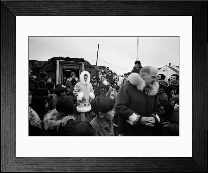 Framed Print : Queen Elizabeth II, Prince Philip, Prince Charles (The Prince of Wales Framed Print : Queen Elizabeth II, Prince Philip, Prince Charles (The Prince of Wales
