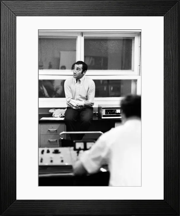 Framed Print : Lionel Bart at the EMI studios in St Johns Wood recording Maggie May. 9th August 1964