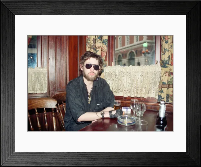Framed Print : Musican Shane MacGowan of The Pogues. 14th October 1991 Framed Print : Musican Shane MacGowan of The Pogues. 14th October 1991
