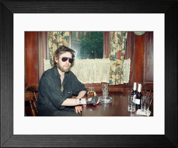 Framed Print : Musican Shane MacGowan of The Pogues. 14th October 1991 Framed Print : Musican Shane MacGowan of The Pogues. 14th October 1991