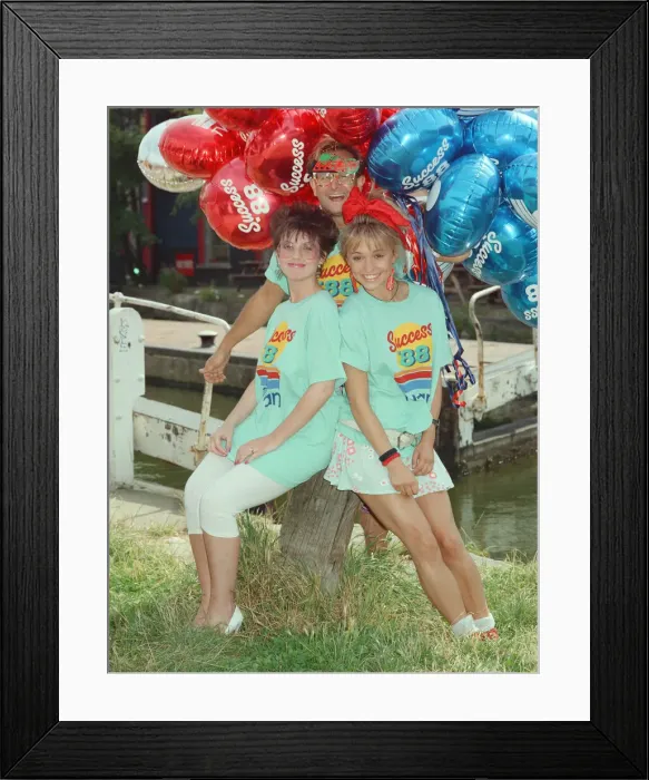 Framed Print : TV Presenters Timmy Mallett and Michaela Strachan with new TV-am weather girl Carol Framed Print : TV Presenters Timmy Mallett and Michaela Strachan with new TV-am weather girl Carol