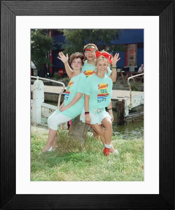 Framed Print : TV Presenters Timmy Mallett and Michaela Strachan with new TV-am weather girl Carol