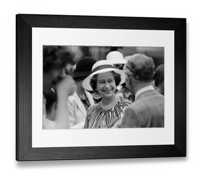Framed Print : Queen Elizabeth II attends a garden party at Holland House Hostel to mark the Golden
