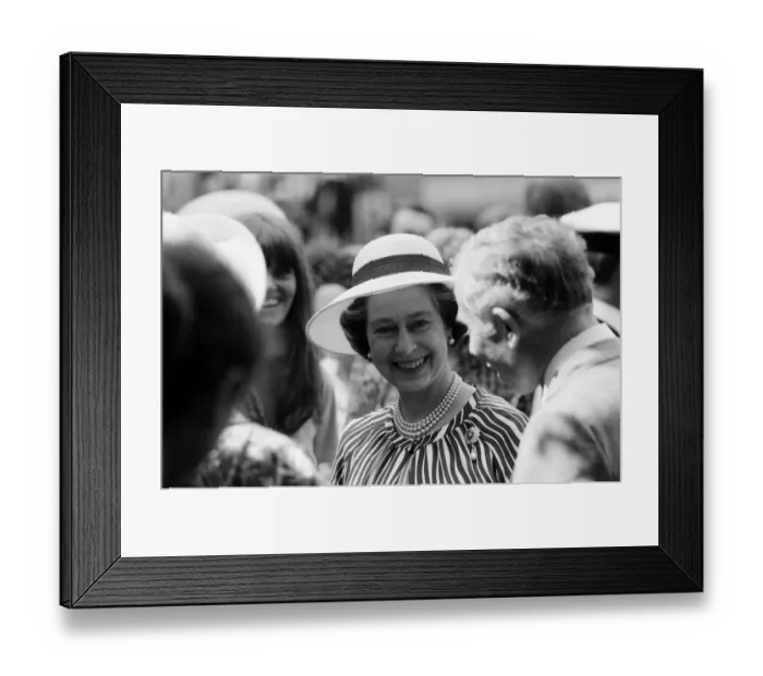 Framed Print : Queen Elizabeth II attends a garden party at Holland House Hostel to mark the Golden Framed Print : Queen Elizabeth II attends a garden party at Holland House Hostel to mark the Golden