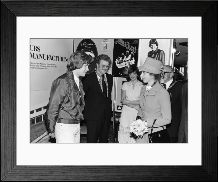 Framed Print : Princess Anne visits Aylesbury, Buckinghamshire. The Princess meets Eurovision Song Framed Print : Princess Anne visits Aylesbury, Buckinghamshire. The Princess meets Eurovision Song