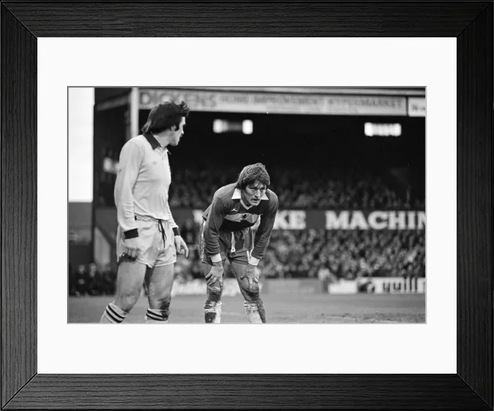 Framed Print : Middlesbrough 2-0 Tottenham Hotspur, league division one match at Ayresome Park Framed Print : Middlesbrough 2-0 Tottenham Hotspur, league division one match at Ayresome Park
