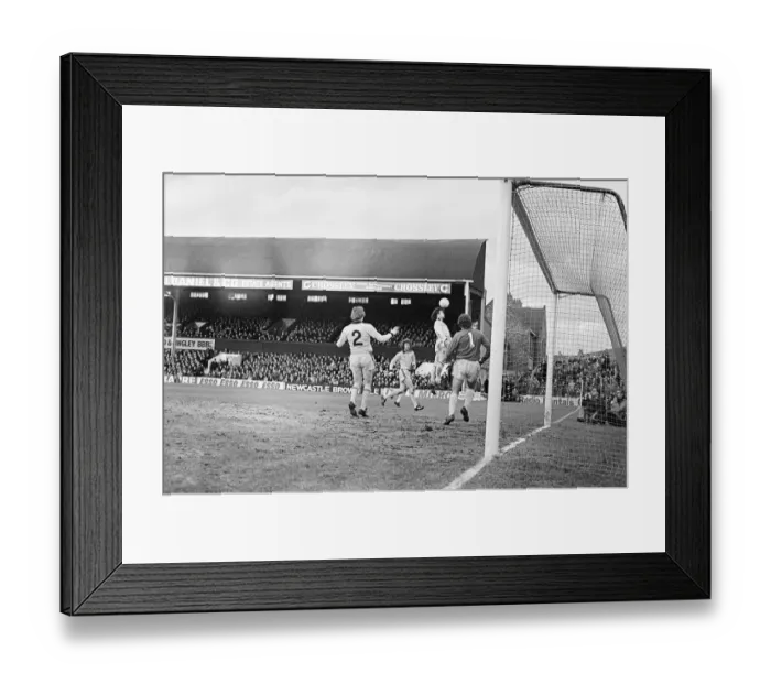 Framed Print : Middlesbrough 2-0 Tottenham Hotspur, league division one match at Ayresome Park