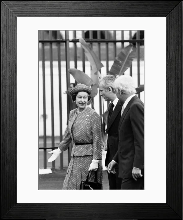Framed Print : Queen Elizabeth II in Algiers, Algeria. The Queen arrives from Royal Yacht Britannia Framed Print : Queen Elizabeth II in Algiers, Algeria. The Queen arrives from Royal Yacht Britannia