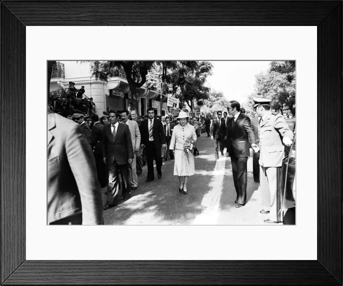 Framed Print : Queen Elizabeth II visits Tunis, Tunisia. 21st October 1980 Framed Print : Queen Elizabeth II visits Tunis, Tunisia. 21st October 1980