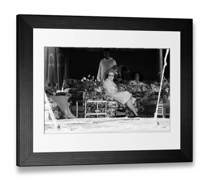 Framed Print : Queen Elizabeth II state visit to Marrakesh, Morocco. 28th October 1980 Framed Print : Queen Elizabeth II state visit to Marrakesh, Morocco. 28th October 1980