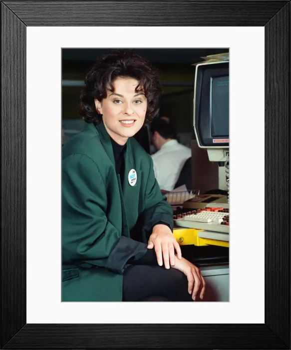 Framed Print : Pop star Lisa Stansfield launches the new charity project Trading Places at the Daily